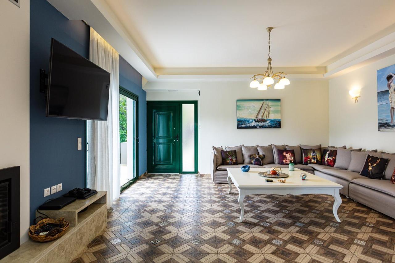 Alonia Villa, Refined Living With 50M2 Private Pool, By Thinkvilla Melidhónion 外观 照片